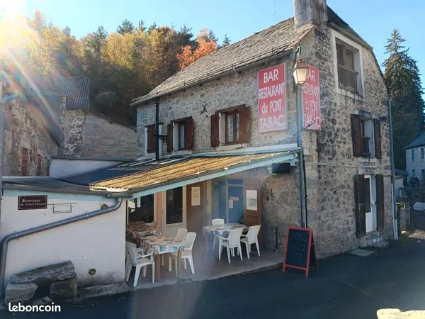 Bar tabac restaurant " Bar du pont "