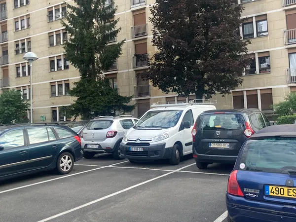 Loue parking asnieres