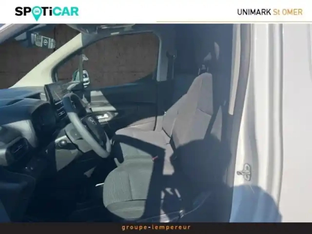 Opel Combo cargo xl diesel 100ch pack premium connect — photo 15