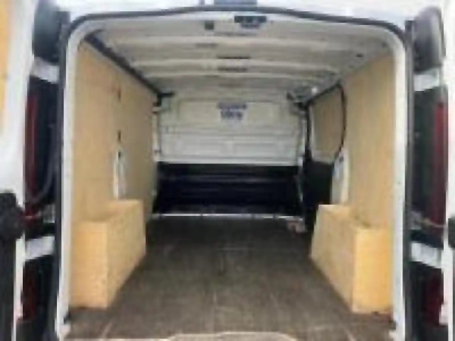 Renault Trafic fg l1h1 3t 2.0 blue dci 130ch confort e6e — photo 8