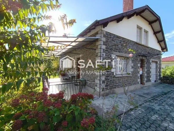 Maison familiale, appartement, jardin et dépendances