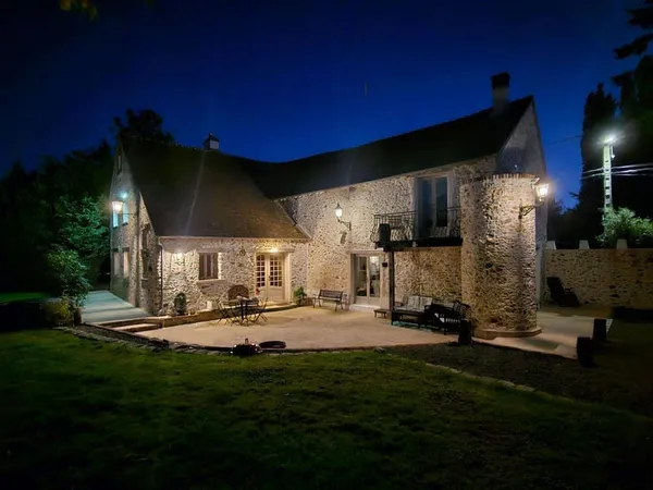 Maison 9 pièces 260 m²