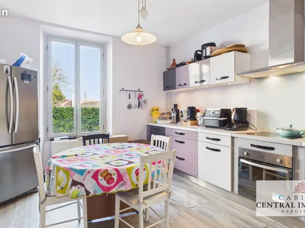 Maison 7 pièces 180 m²