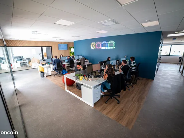Bureaux équipés 6, 12 ou 18 postes — La Rochelle Est / Sainte-Soulle