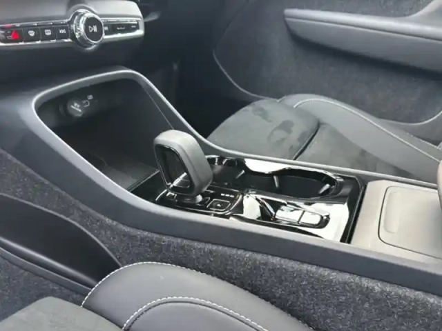 Volvo Xc40 b3 163 ch dct7 — photo 19