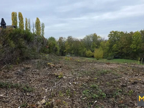 LUNÉVILLE - TERRAIN À BÂTIR DE 1 690 M² AVEC VUE IMPRENABL