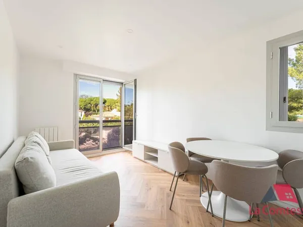 Studio 1 pièce 24 m²