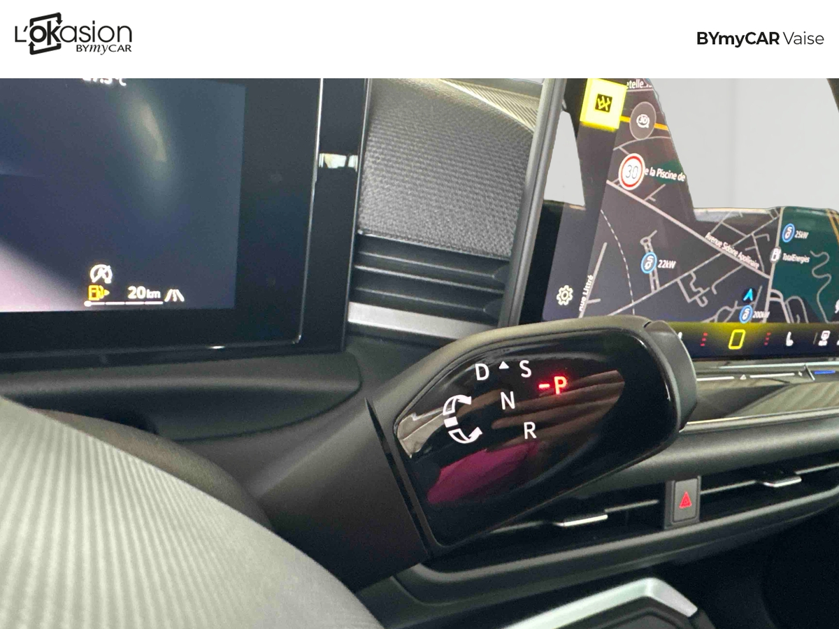 Volkswagen T-Roc 1.5 eTSI Hybrid 150 ch DSG7 — photo 21
