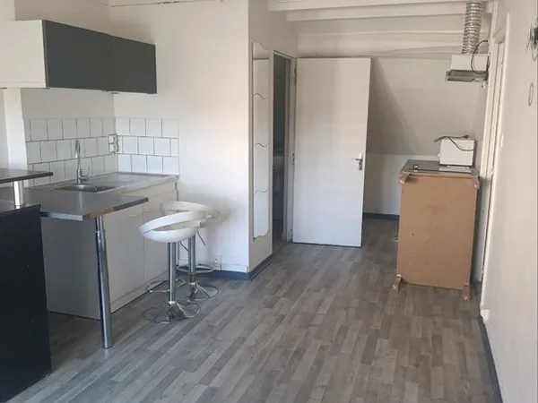 Appartement 2 pièces avec chambre séparée et climatisation- Malesherbes centre ville
