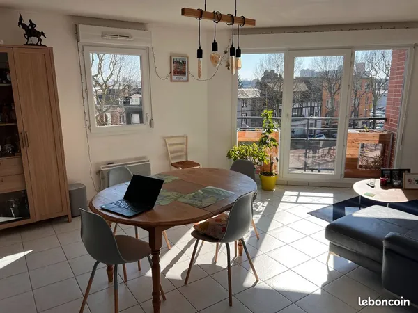 Bel appartement duplex meublé 5 pièces, 130m², au pied du métro