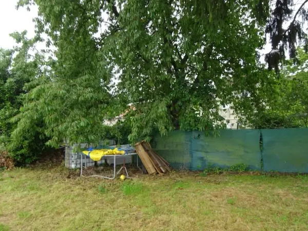 Terrain 680 m²