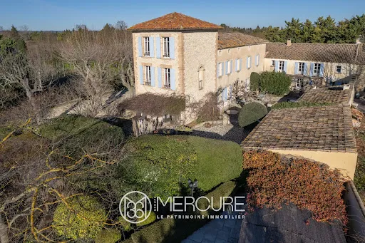 Propriété 15 pièces 774 m²