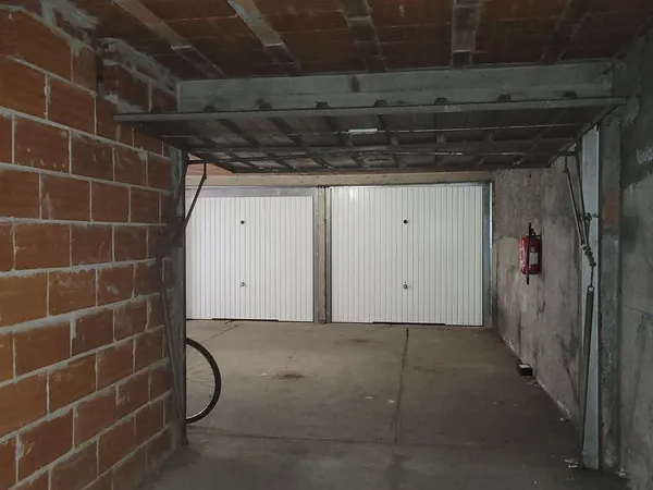 Garage fermé