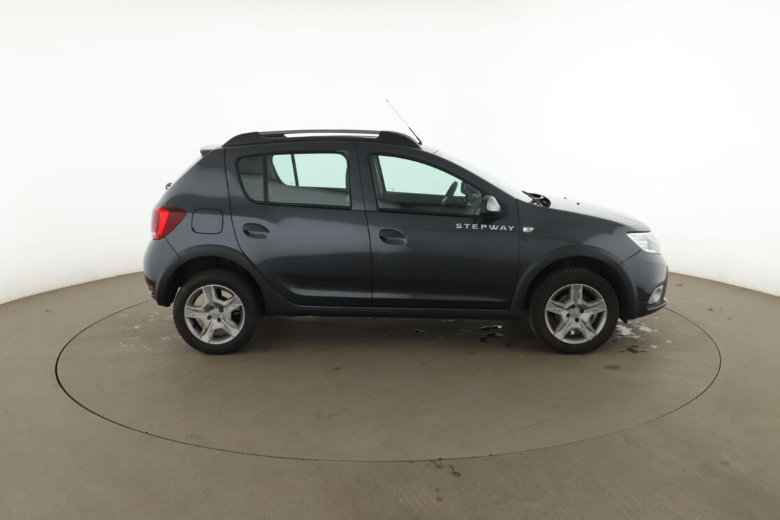 Dacia Sandero Stepway 0.9 TCe Prestige — photo 6