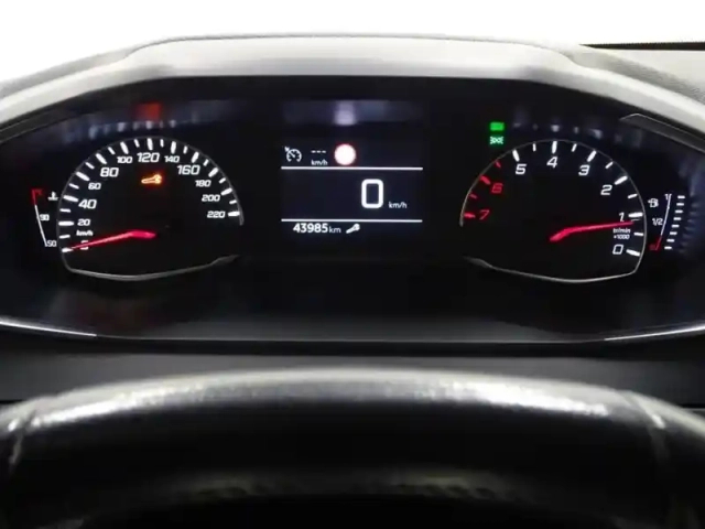 Peugeot 208 1.2 puretech 75ch s&amp;s active business — photo 15