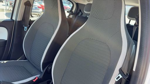 Renault Twingo 1.0 SCe 70 - Intens – 2015 – 41085 km – Essence – Boîte Manuelle — photo 22