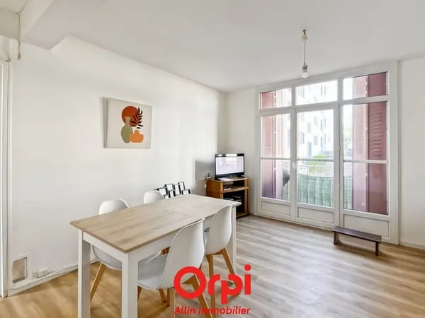Appartement 4 pièces 53 m²