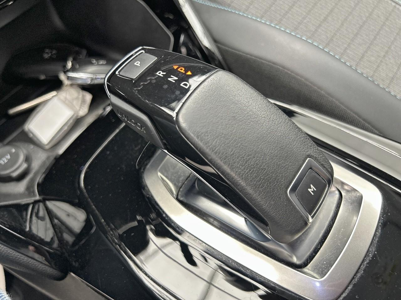 Peugeot 2008 bluehdi 130 s&s eat8 allure — photo 17