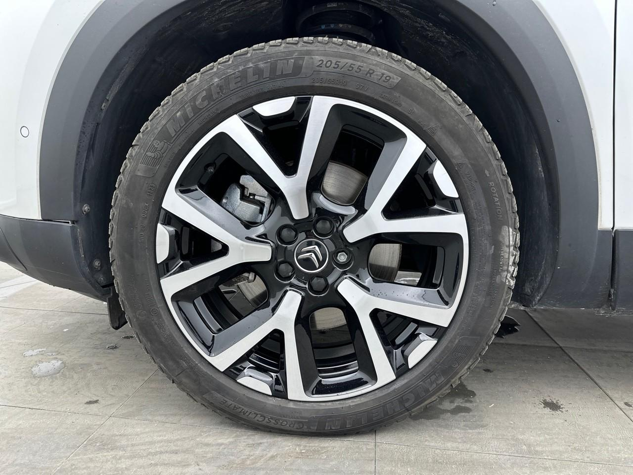 Citroën C5 Aircross hybride rechargeable 225 e-eat8 shine pack — photo 14