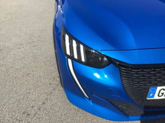 Peugeot 208 bluehdi 100 s&amp;s bvm6 — photo 9