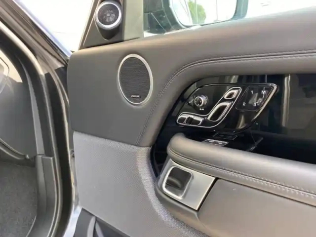 Land Rover Range Rover 2.0 p400e 404ch westminster swb mark x — photo 11