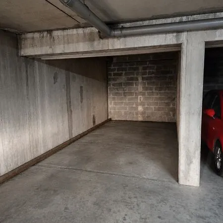 Grande place de parking en sous-sol sécurisé - Rouen