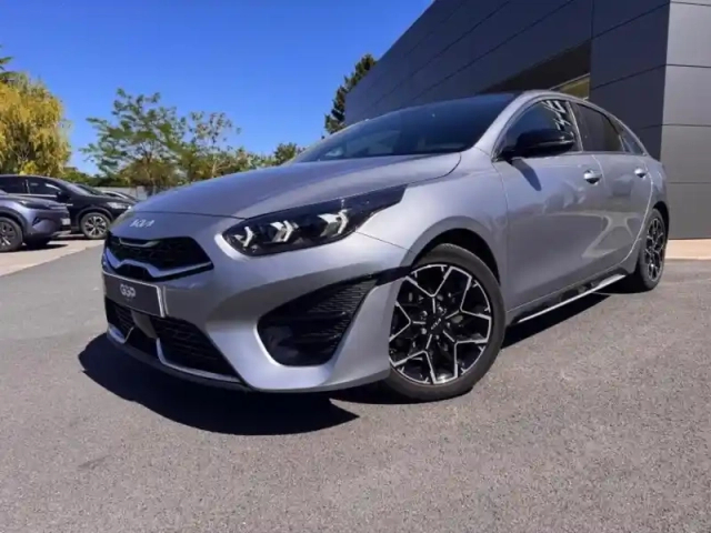Kia Ceed pro 1.5 t-gdi 160ch gt line premium dct7 — photo 2