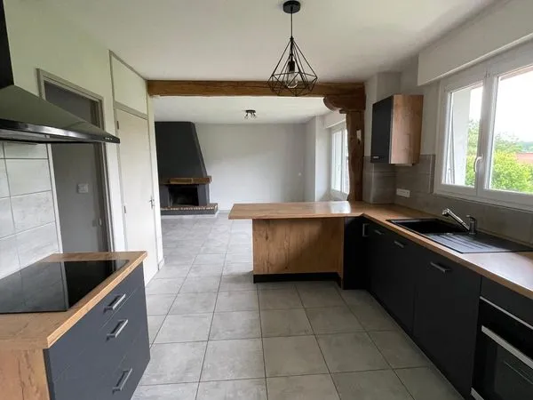 Appartement à louer à LOUGRES