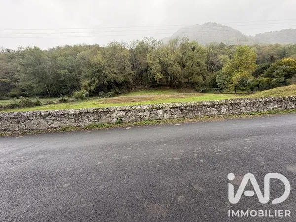 Terrain 1381 m²