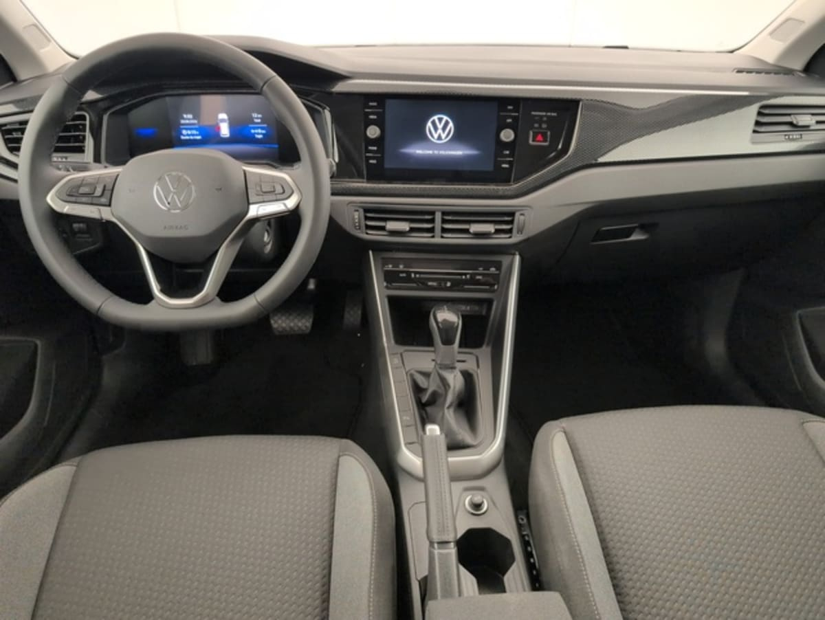 Volkswagen Polo — photo 13
