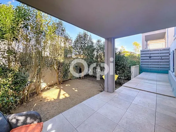 3 Pièces de 57 m² avec 2 places de parking en sous-sol à Roquebrune-sur-Argens 83520 · Quartier Golf