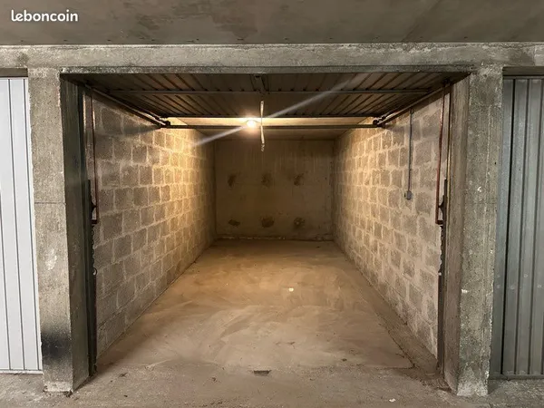 Garage Sécurisé - Villeurbanne