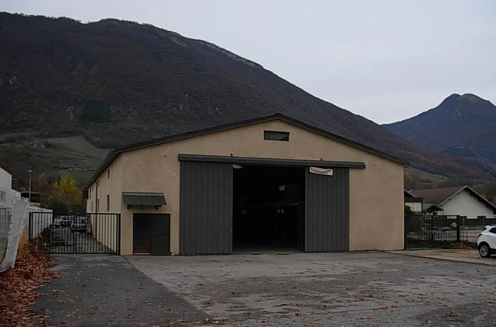 Photo 1