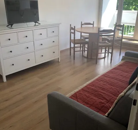 Loue 1 chambre en colocation dans appartement