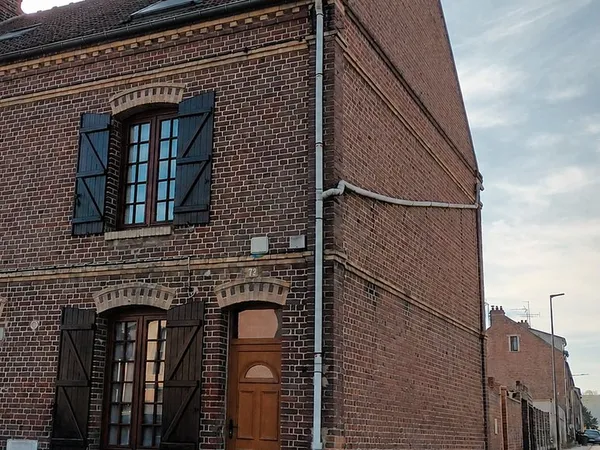 Maison en excellent état, à deux pas de toutes commodités