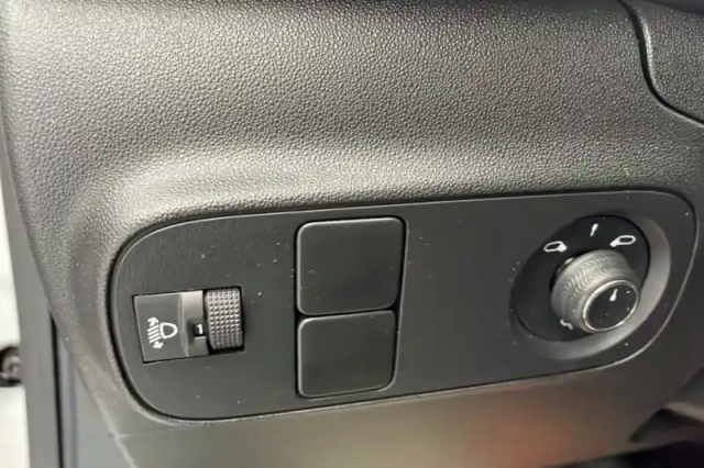 Citroën C3 puretech 83 s&amp;s bvm5 — photo 19