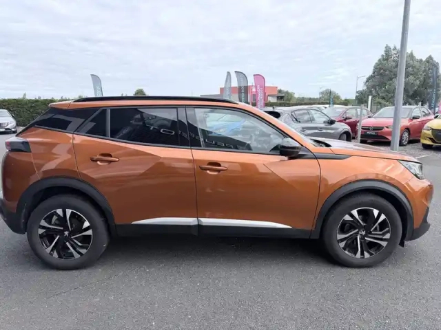 Peugeot 2008 puretech 100 s&amp;s bvm6 — photo 8