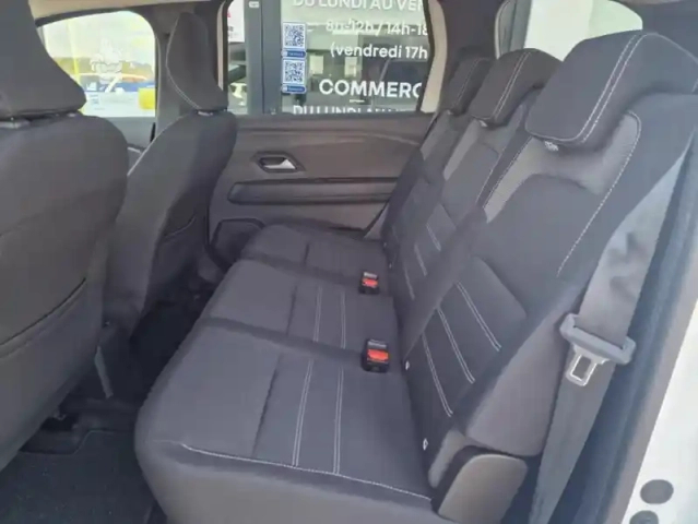 Dacia Jogger 5 places expression tce 110 — photo 16