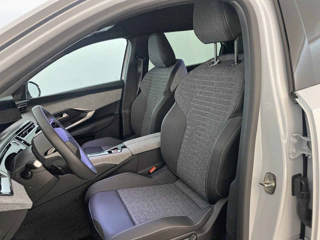 Peugeot 5008 hybrid 145 ch e-dcs6 allure — photo 9