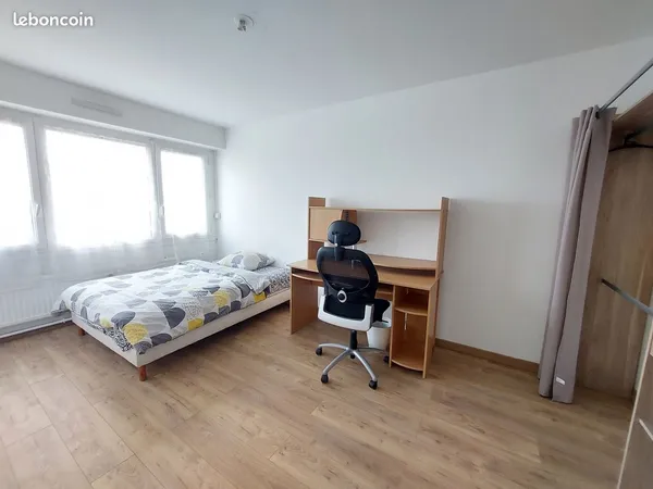 Chambre colocation meublée
