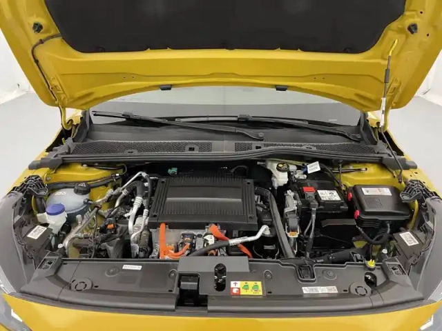 Peugeot 208 electrique 50 kwh 136ch — photo 22