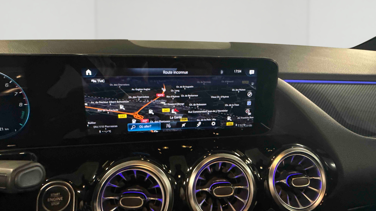 Mercedes GLA 250 e 8G-DCT — photo 16