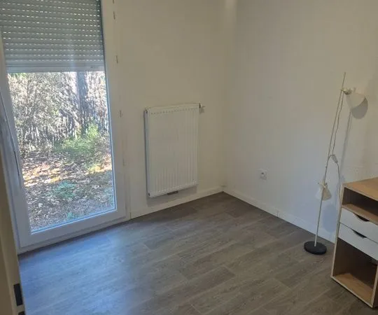 Chambre de 13m2 à louer sur Ambarès-et-Lagrave