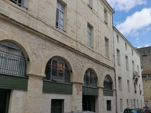 2 pièces - 51m² - Bordeaux 33000 Quartier Saint-Michel Sainte Croix - Classe B - Parking sécurisé