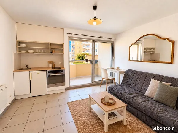 Studio 1 pièce 18 m²