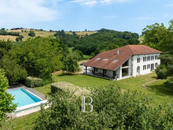 BARDOS - FERME BASQUE À 25 MIN DE LA CÔTE