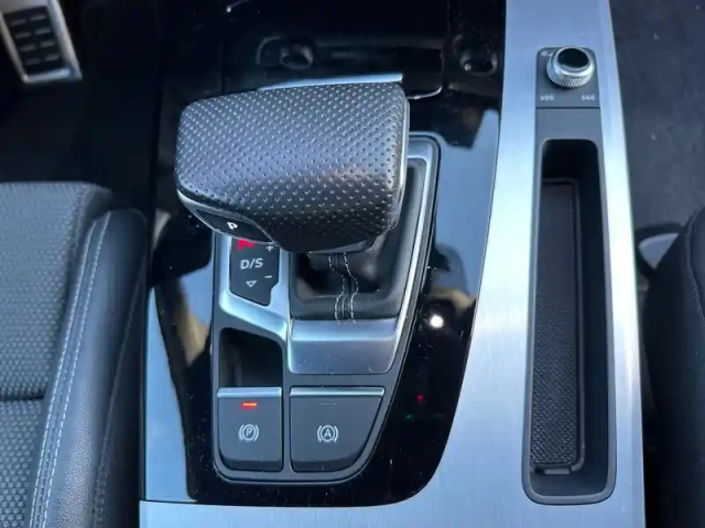 Audi Q5 35 tdi 163 s tronic 7 — photo 22