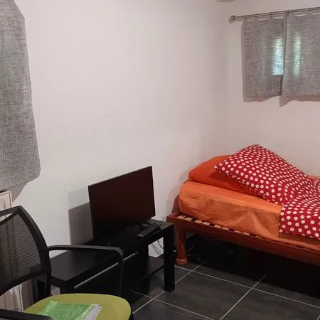 Chambre Location Simiane-Collongue 1p 12m² 430€