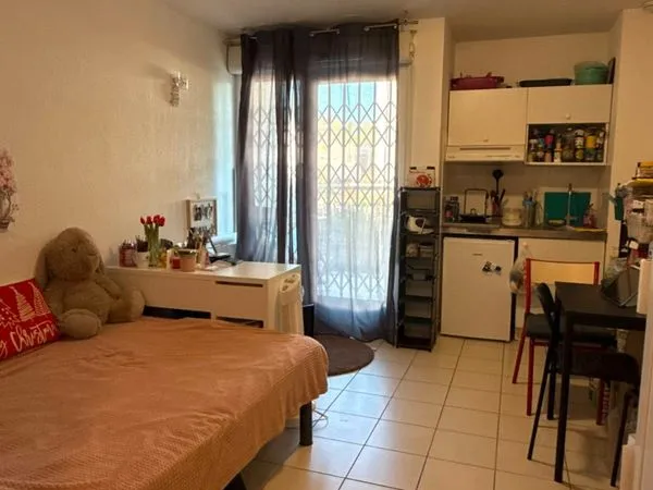 Studio meublé de 19 m² proche ligne 1
