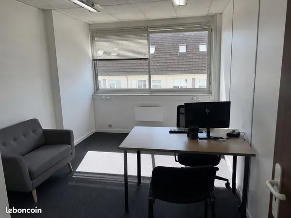 Bureau à louer 27m2 - LES ULIS